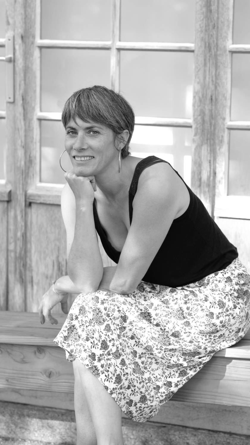 Laura Benson
